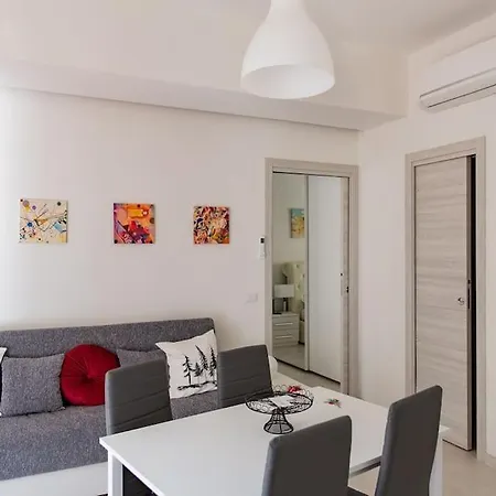 Modern Near Ponte Vecchio. דירה *